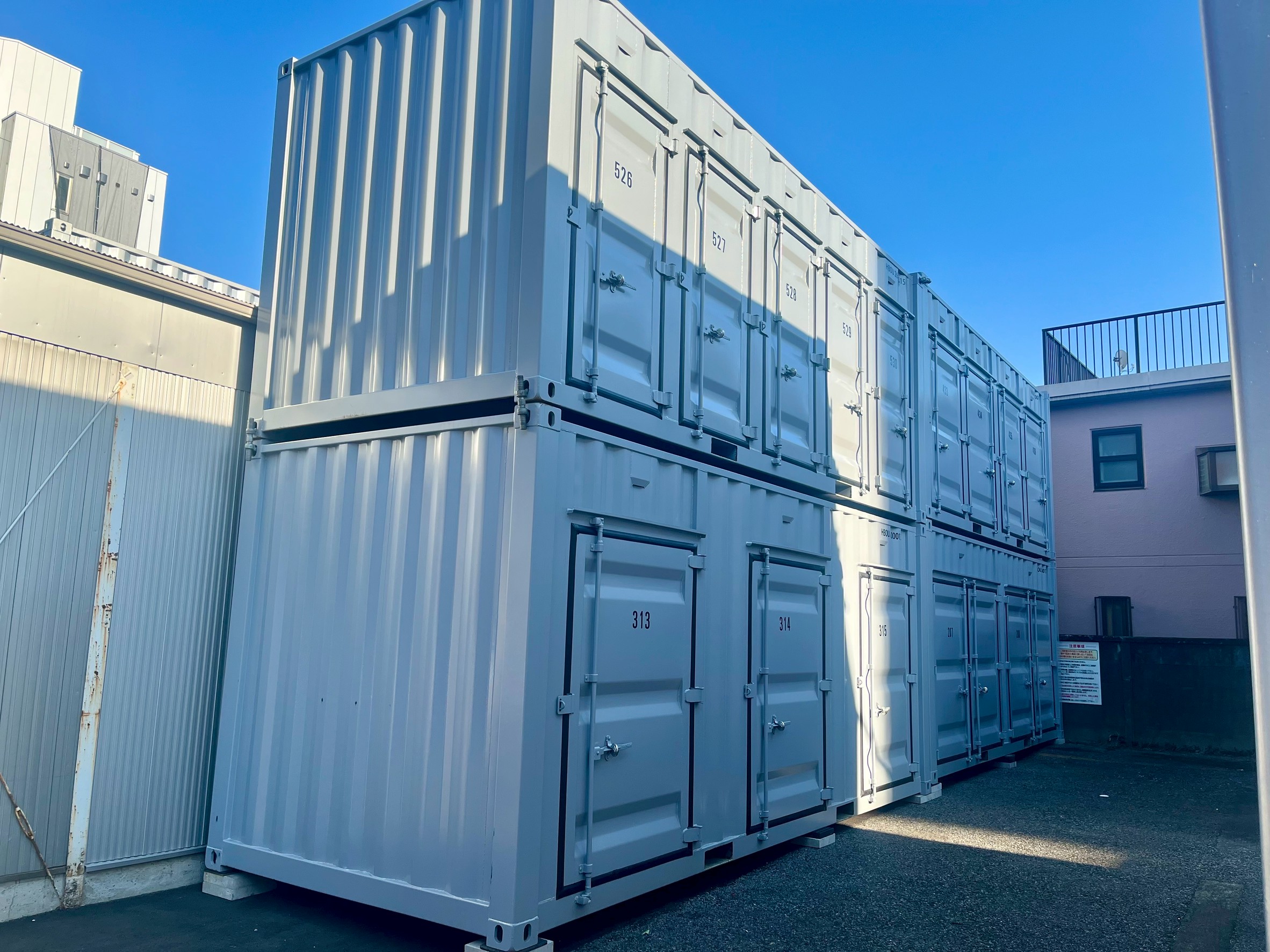 べんりBOX沼袋の新設コンテナの外観